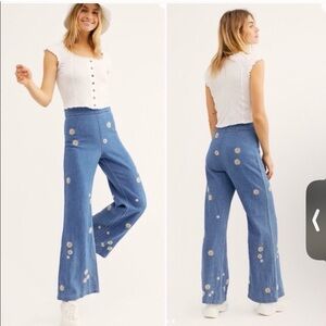 Free People Embroidered Wide Leg High Waisted Daisy Jeans Size 27